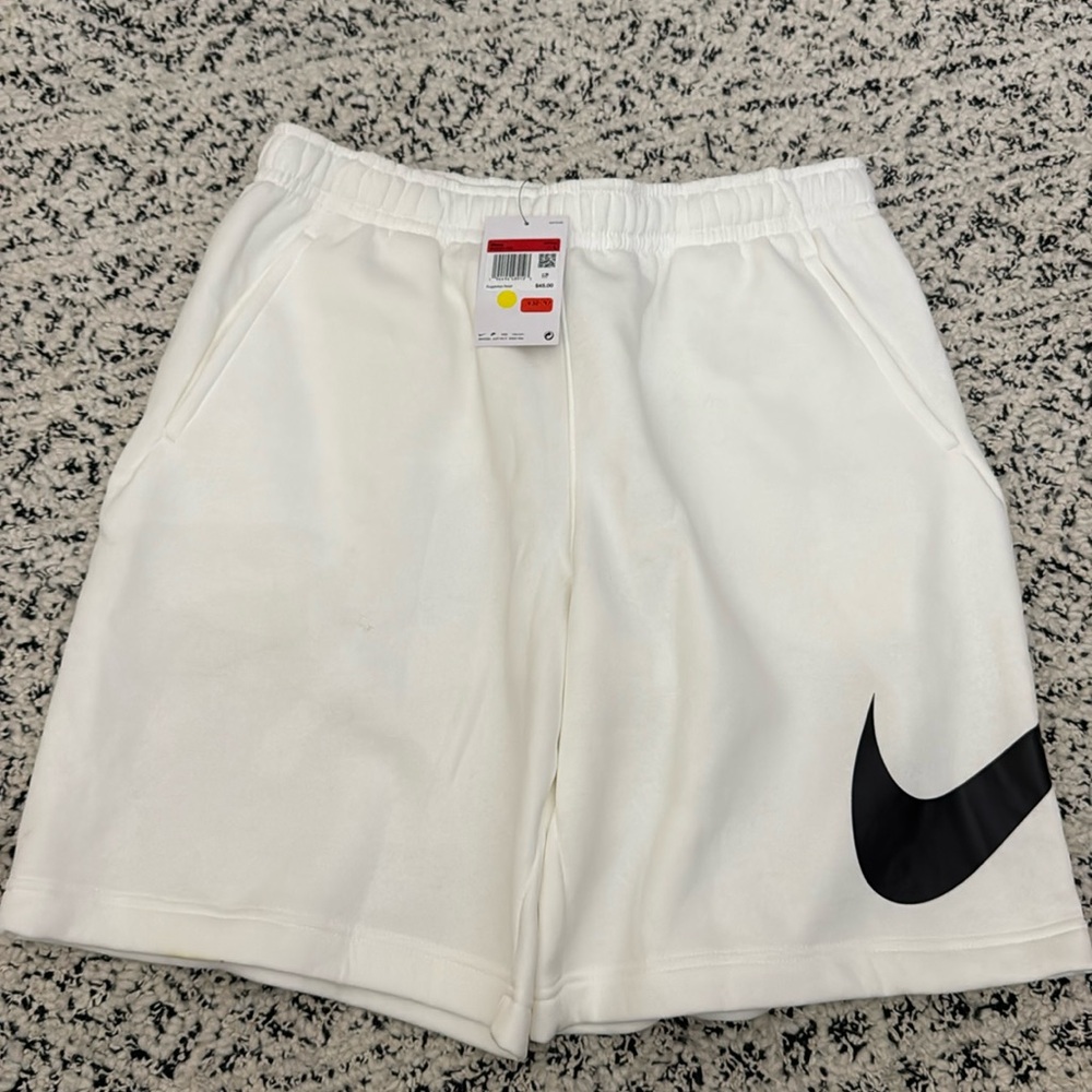 Men’s large Nike shorts